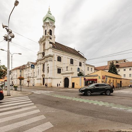 Apartment Friends Bratislava Downtown !!! Luaran gambar